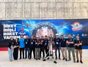 Yıldırım Beyazıt Üniversitesi Öğrencileri Yenilikçi Dikey İnişli Roket Geliştirdi