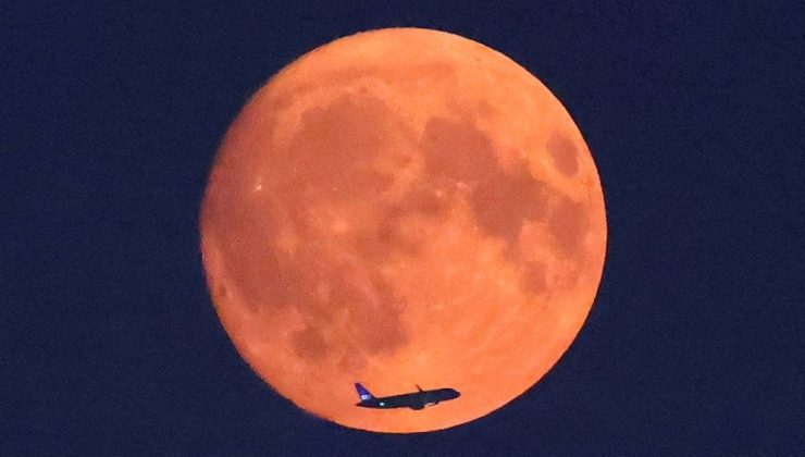 Yılın son Süper Ay’ı yükseliyor! “Kunduz Dolunayı” tam parlaklığa ne zaman ulaşacak?