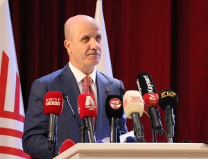 YÖK Başkanı Özvar: Ülkemizde yaklaşık 340 bin uluslararası öğrenci öğrenim görüyor