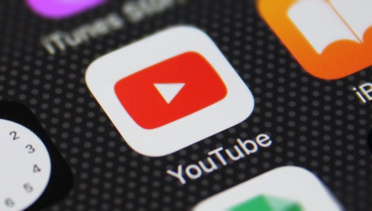 YouTube, mobilde videolar arasında kaydırarak geçiş özelliğini test ediyor