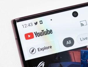 YouTube, Premium kullanıcılarına reklam göstermeye başladı