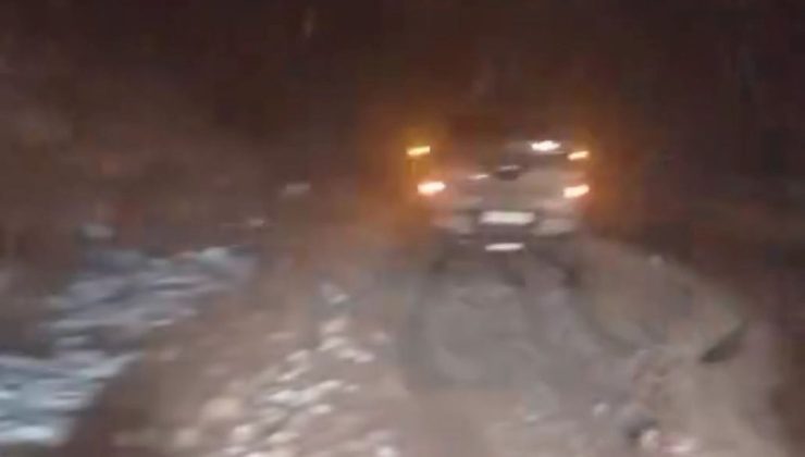 Yüksekova’yı kar esir aldı: Araçlar yolda kaldı