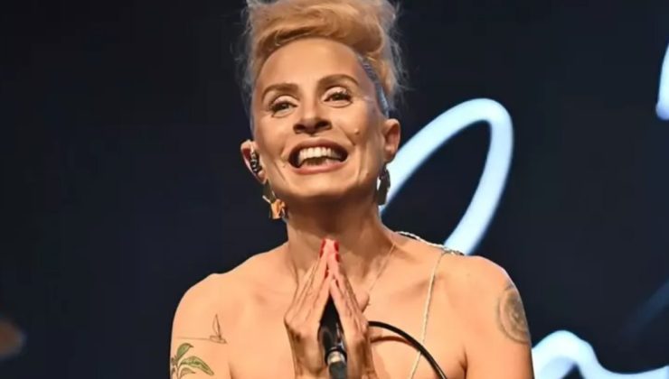 Zeynep Casalini’den itiraf: “Beni intihardan Sezen Aksu kurtardı”