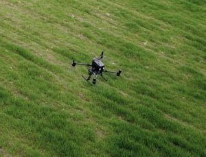 Zirai ilaçlama İHA’ları su tasarrufu sağlıyor