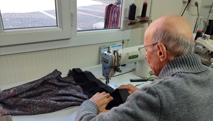 80 yaşında babasının mesleğini sürdürüyor: “8-9 yaşlarındayken makinenin başına oturdum”