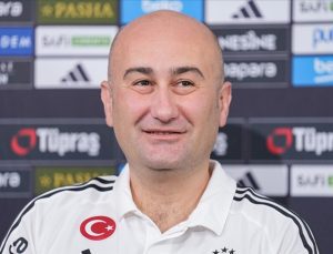 Beşiktaş Başkanı Hüseyin Yücel’den Van Bronckhorst için açıklama