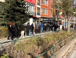 Eskişehir’de Simit Kuyruğu