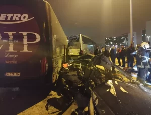 Kayseri’de Trafik Kazası: 2 Ölü, 1 Yaralı