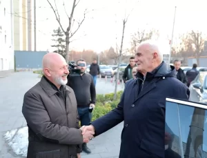 Kocasinan Belediye Başkanı Çolakbayrakdar, Kentsel Dönüşümde Övgü Aldı