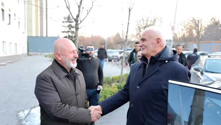 Kocasinan Belediye Başkanı Çolakbayrakdar, Kentsel Dönüşümde Övgü Aldı