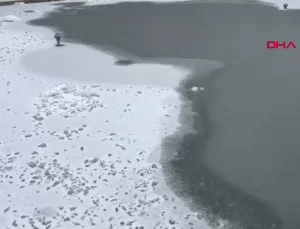 Sivas’ta Soğuk Hava Etkisini Gösterdi: Süs Havuzları Dondu