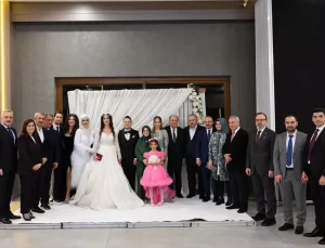 Vali Sezer, Düğünde Nikah Şahidi Oldu