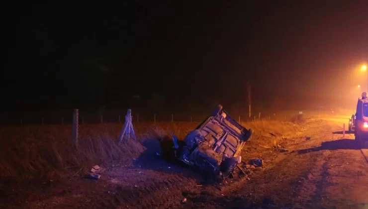 Edirne’de Otomobil Devrildi, Sürücü Yaralandı