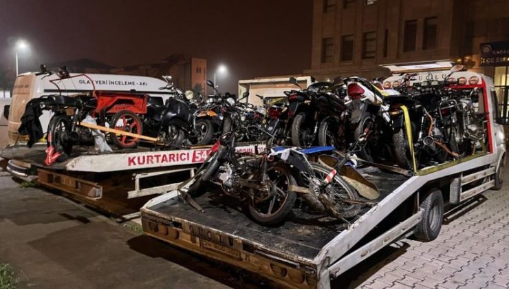 Karasu’da motosiklet operasyonu… Çok sayıda motosiklete el konuldu