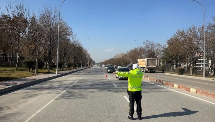 3 milyon 145 bin araçta kontrol, 487 bin 127 şoföre ceza