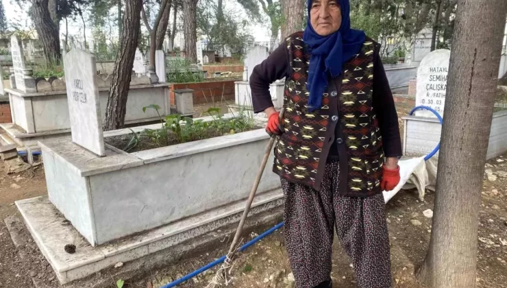75 Yaşındaki Raziye Atik, 20 Yıldır Mezarlık Temizliğine Destek Oluyor