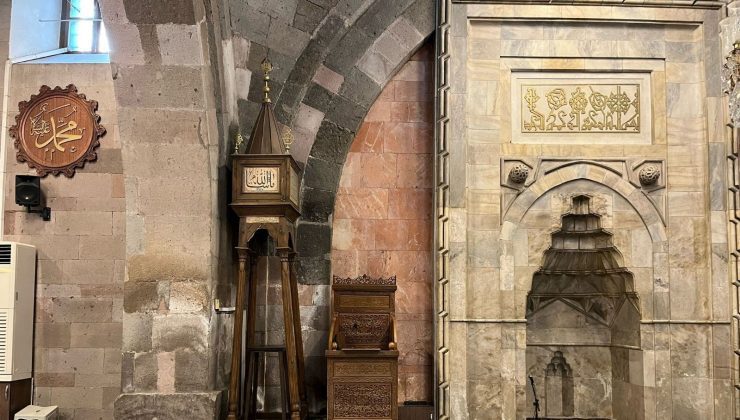 890 yıllık caminin farklı kıssası: 7 tuğlanın gizemi asırlardır anlatılıyor