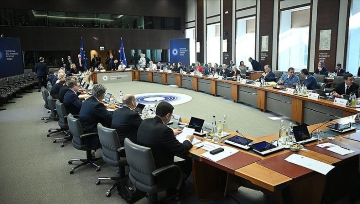 AB önderleri: Ek gümrük vergileri iki tarafın da zararına 