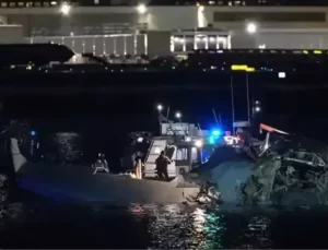 ABD’de Uçak ve Askeri Helikopter Çarpışması: Irtifa Bilgilerinde Çelişki