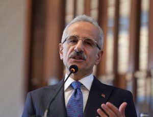 Abdulkadir Uraloğlu: 1 milyarın üzerinde ziyanlı erişim isteği engellendi