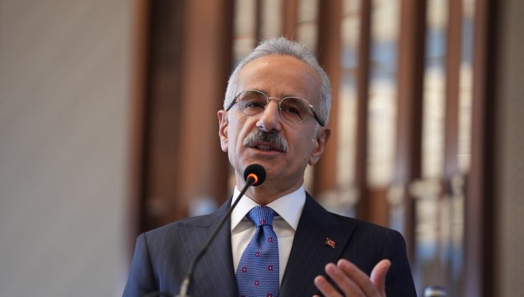 Abdulkadir Uraloğlu: 1 milyarın üzerinde ziyanlı erişim isteği engellendi