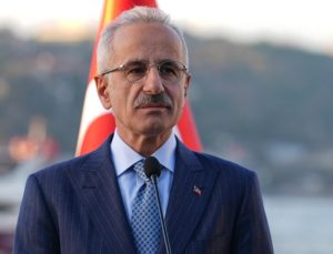 Abdulkadir Uraloğlu: 16 yaş altı çocuklara toplumsal medya kullanımı sonlandırılacak