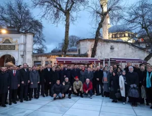 Abdullah Özdemir Fatih’in Türbesini Ziyaret Etti