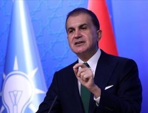 AK Parti Sözcüsü Ömer Çelik’ten Özgür Özel’e reaksiyon: Siyasi terbiye yoksunluğunun doruğu