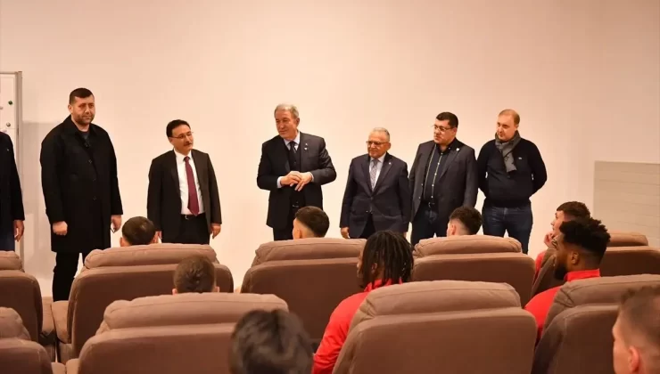 Akar’dan Kayserispor’a Destek Ziyareti