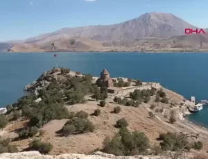 Akdamar Adası’ndaki Tavşan Tehdidi Turizmi Tehdit Ediyor