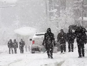 AKOM’dan İstanbul’a bir uyarı daha! Pazartesiden itibaren kar etkili olacak