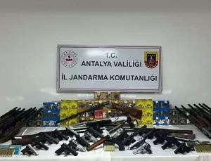 Aksu’da Ruhsatsız Silah Operasyonu: 22 Gözaltı