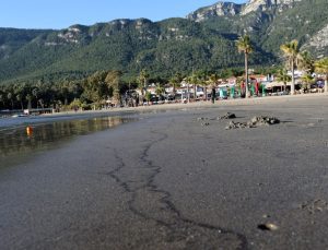 Akyaka’da deniz suyu 12 metre çekildi! Uzmanlardan açıklama