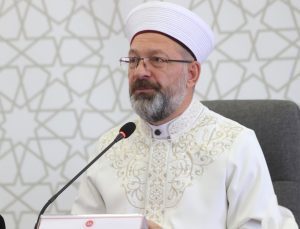 Ali Erbaş: Hutbelerimiz her hafta 22 milyon insana ulaşıyor