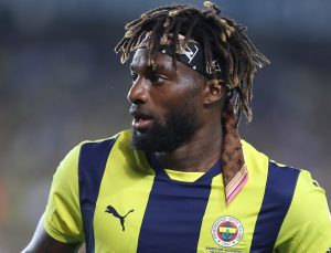 Allan Saint-Maximin, Napoli yolunda