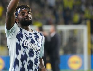 Allan Saint-Maximin’den Fenerbahçe taraftarına ileti