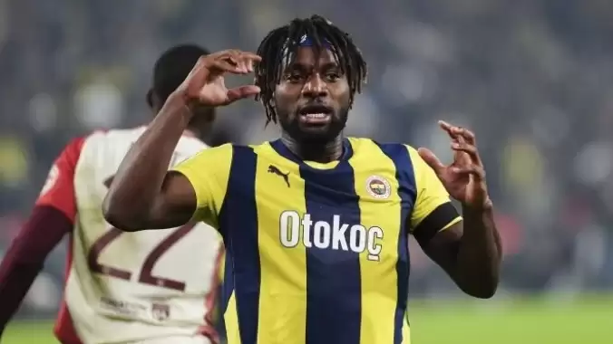 Allan Saint Maximin’den sabaha karşı olay Fenerbahçe paylaşımı