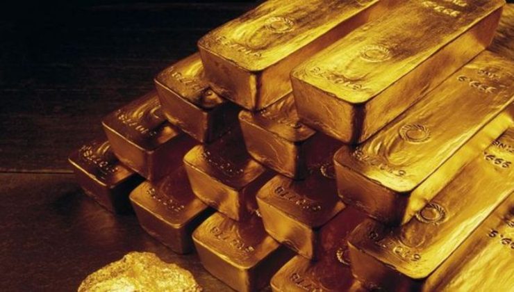 Altın rekor düzeye yakın beklemede