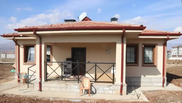 Altıntop Mahallesi Sakinleri Yeni Evlerine Kavuştu