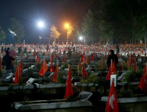 Asrın felaketinde hayatını kaybedenler anıldı