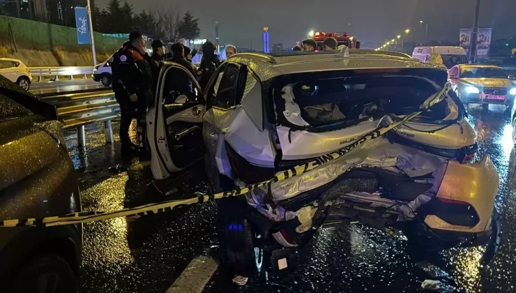 Ataşehir’de Zincirleme Kaza: 1 Ölü, 2 Yaralı
