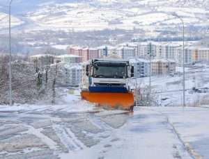 24 grup yolu ulaşıma açıldı
