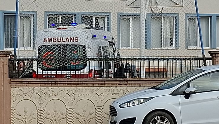 Aynı marketten aldıkları çiğ köfteden yiyen 5 öğrenci hastanelik oldu