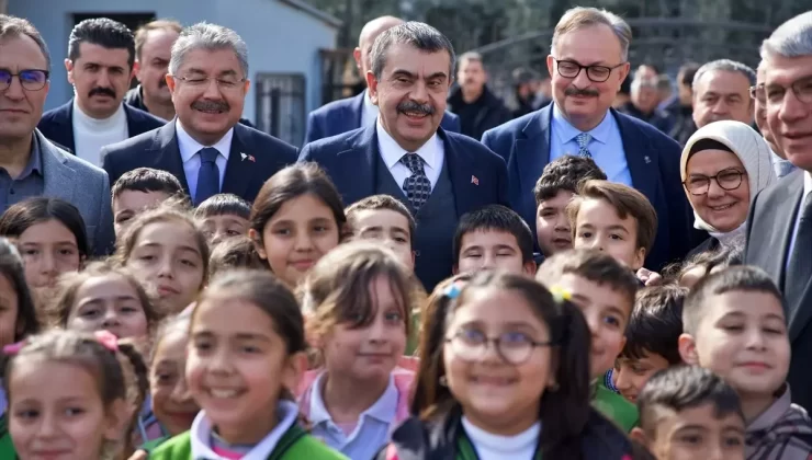 Bakan Tekin Osmaniye’de Ziyaretlerde Bulundu