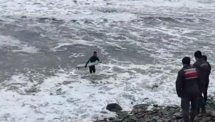 Bartın’da sörf yapmak isteyen 2 kişi boğulmaktan zor kurtuldu