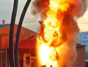 Başkale’de trafo, alev alev yandı