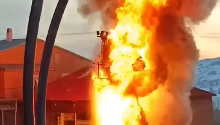 Başkale’de trafo, alev alev yandı