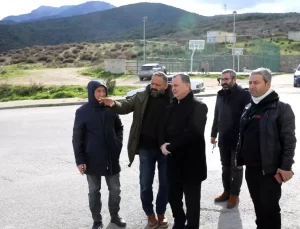 Başkan Balaban, Akgedik Mahallesi’nde Esnafı Ziyaret Etti