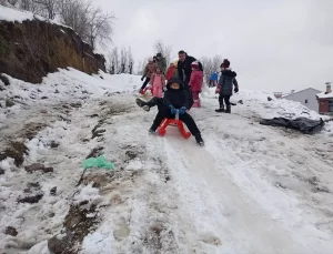 Başkan Savaş Çocuklarla Kar Eğlencesinde