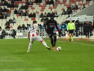 Beşiktaş, Sivasspor’u 2-0 Mağlup Etti